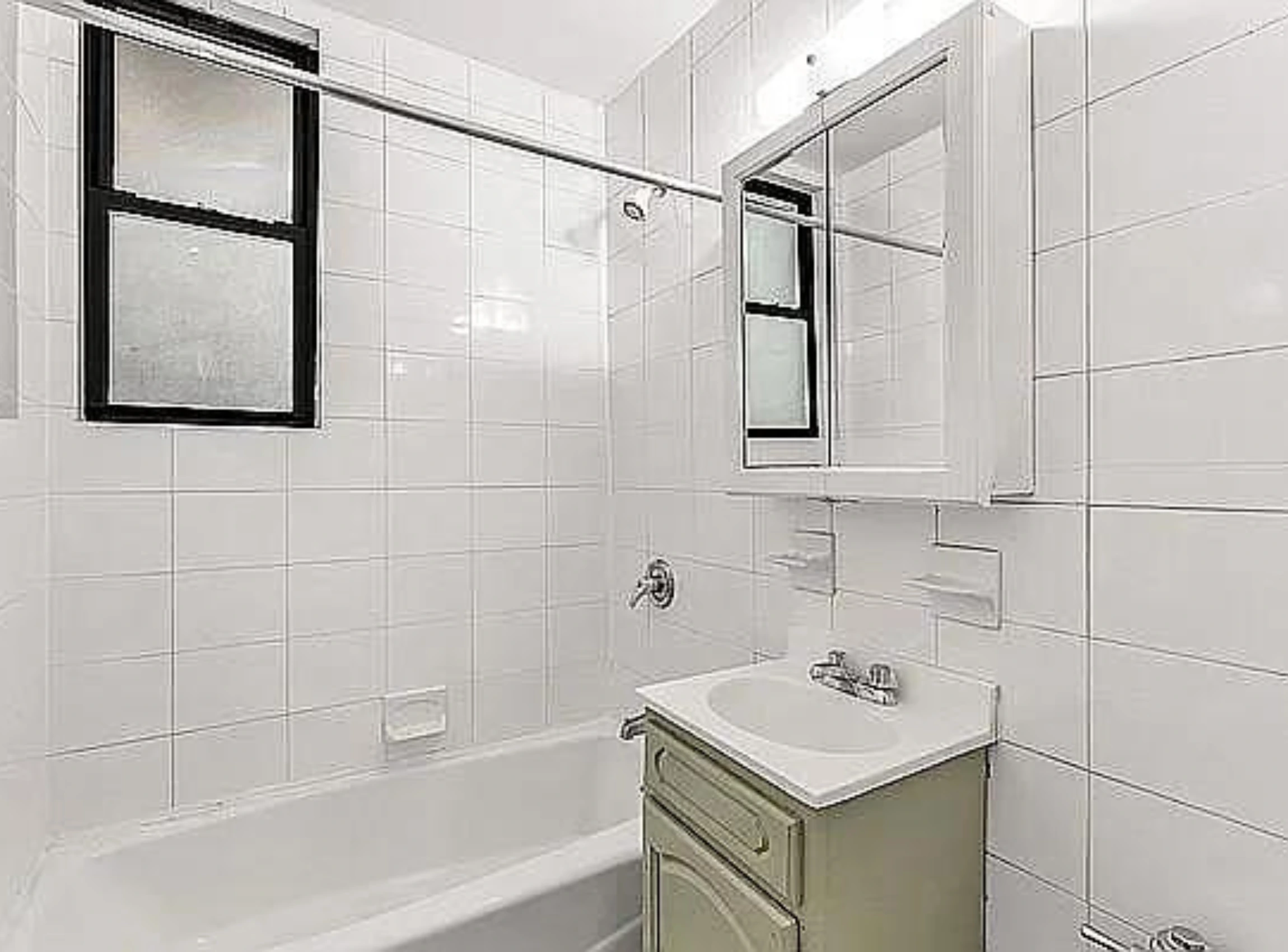 picture of the studio apartment in 214 west 102 in manhattan 4